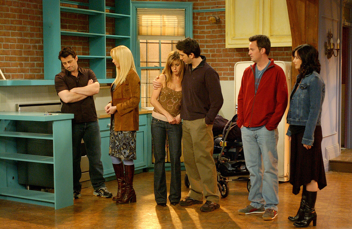 6 Better Ways In Which FRIENDS Could Have Ended