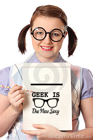7 traits we can link up with a geeky girl