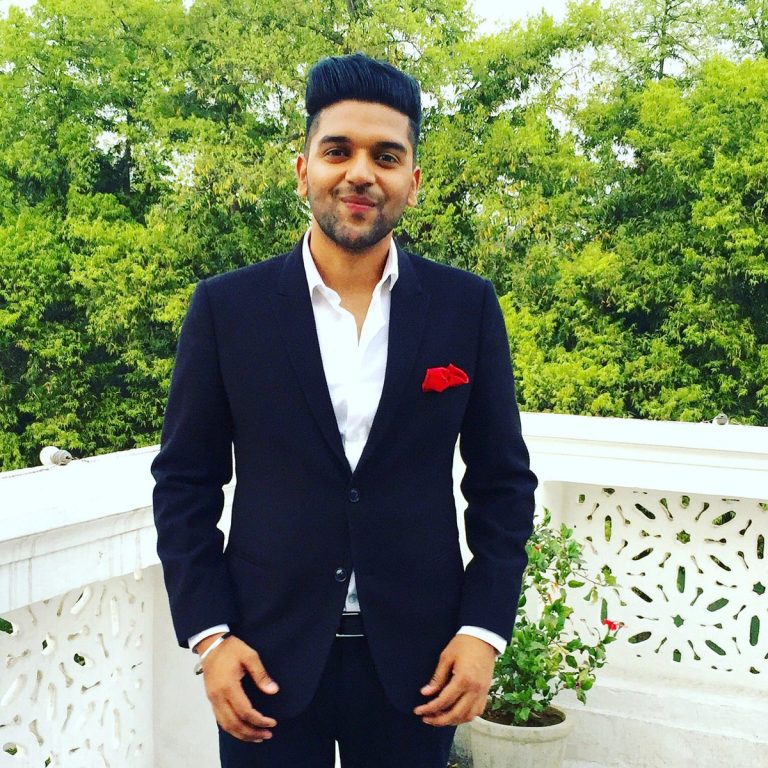 Top 17 The Most Famous (Old & New) Punjabi Singer —Topcount
