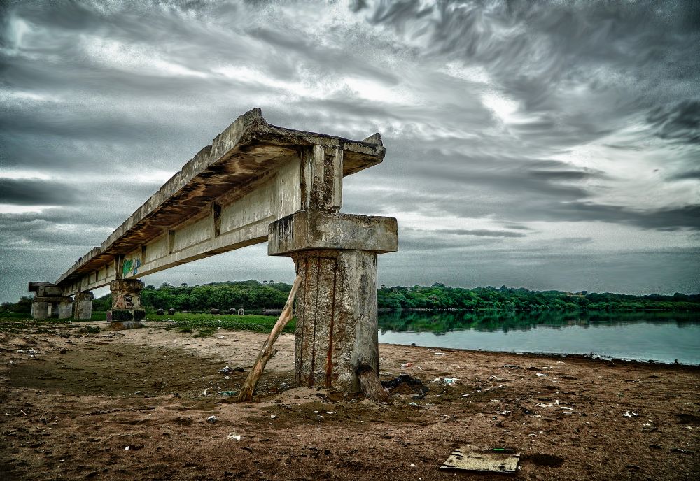 broken-bridge-besant-nagar-wordpress