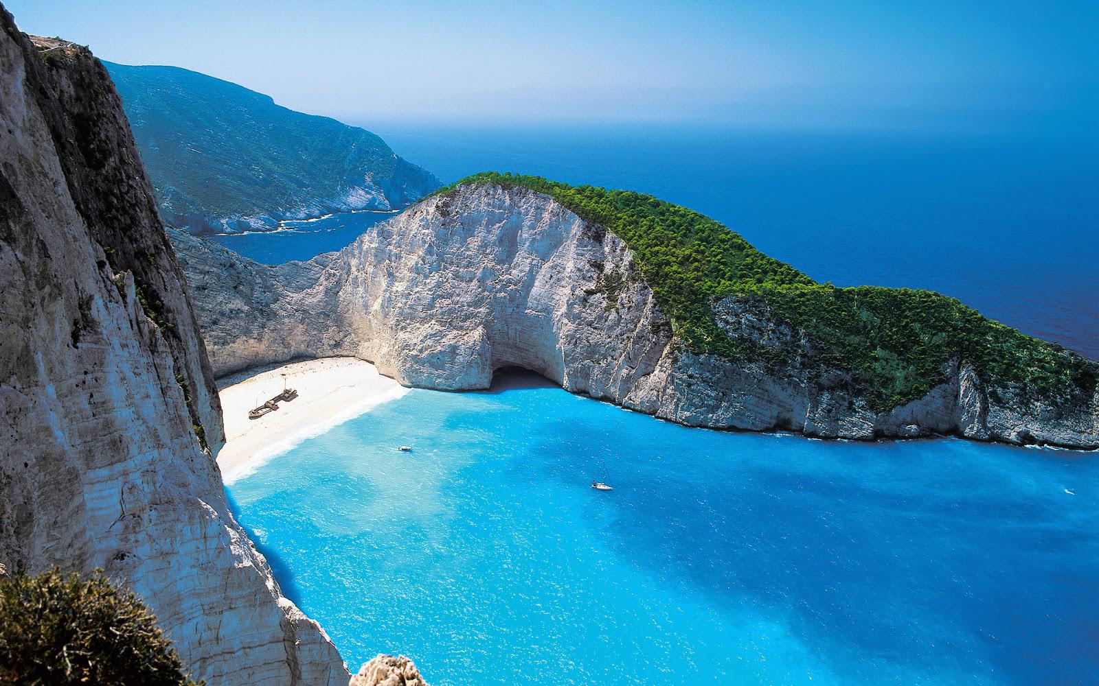 15 Most Beautiful Places You Must Visit In Your Lifetime