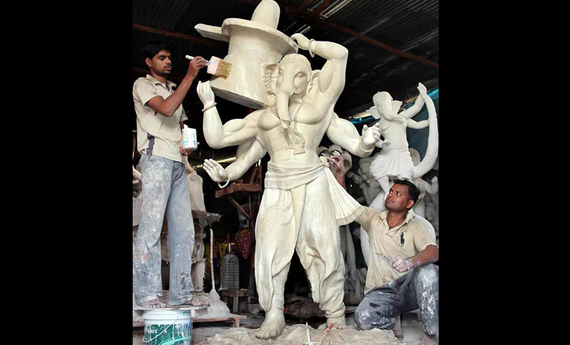 Ganesh Chaturthi Special : Bahubali ganesh to selfie ganesh. Watch Different ganesh Idols here!