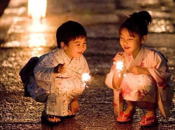 6 festivals celebrated like Diwali in the world - fire works and crackers all the way !!