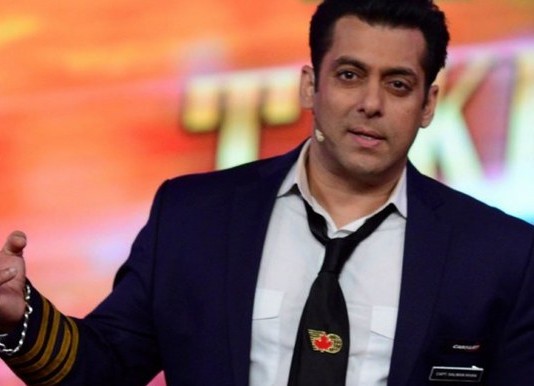 5 Bollywood Celebs who lost their COOL in public! 5 Bollywood Celebs who lost their COOL in public!