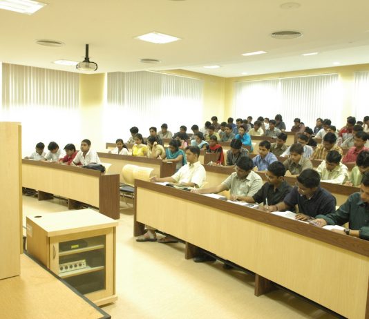 How to Select the Right Coaching Institute?