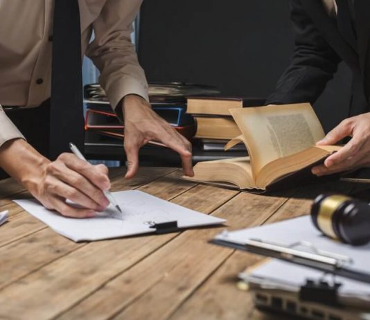 What types of lawyers are there? Lawyers