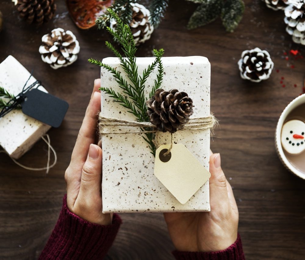 Gifting is an Art! Master It with Eco-Friendly Gifts