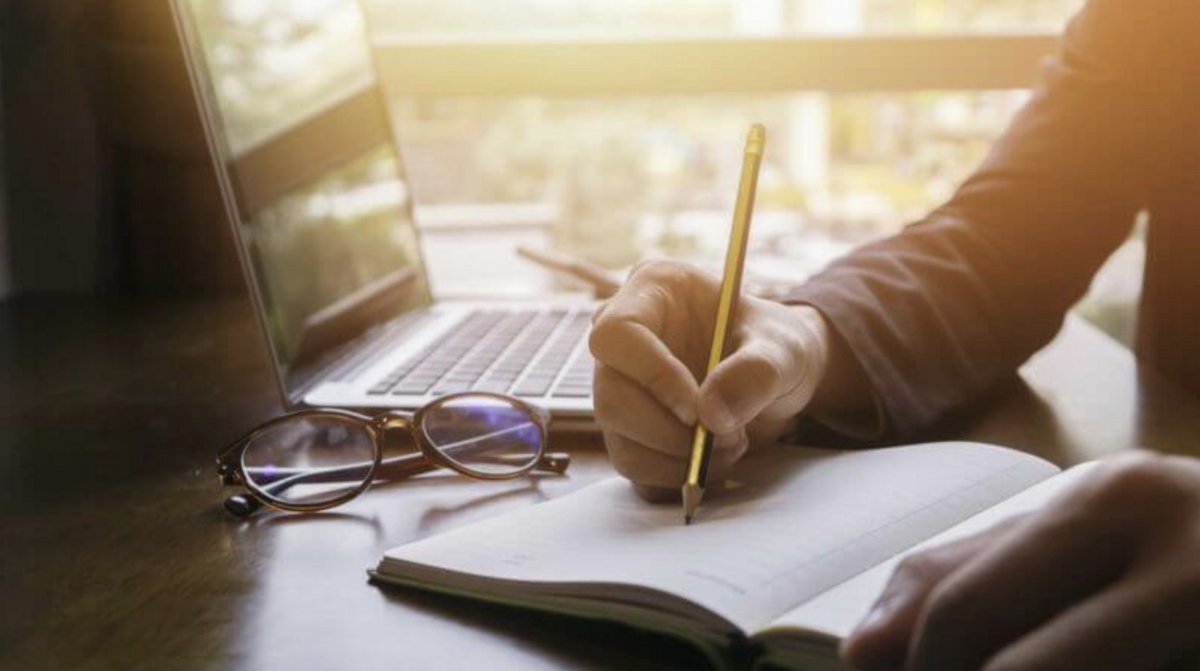 7 Criteria for Selecting a Top-Rated Paper Writing Service