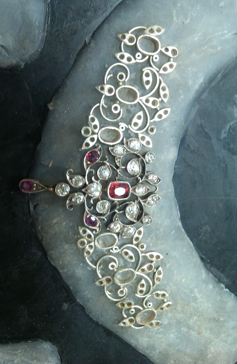 5 Reasons That Make Diamond Jewellery Purchase Worth