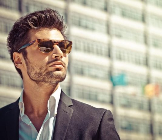 From Aviator to Navigator: Know Different Styles of Sunglasses