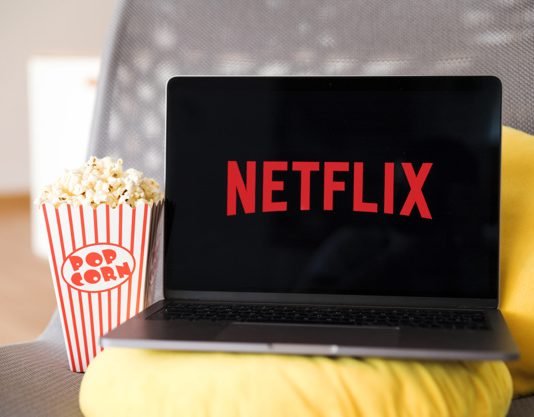 4 Reasons Why People Prefer Netflix Over Free Torrent Content? Netflix over free torrent