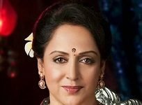 Dream Girl Hema Malini turned 72! Read about her 7 Best Hits. Dream Girl
