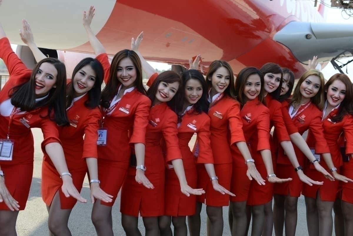 Perks of Being a Flight Attendant: 13 Benefits
