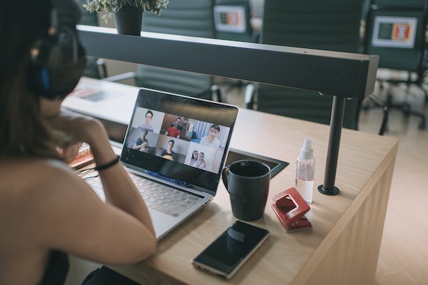 How To Run A Virtual Event in 2022