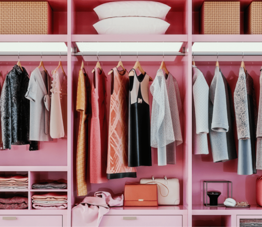 7 Tips to Keep Your Closet Organized