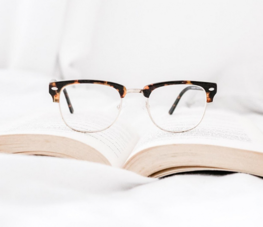 5 Factors to Consider When Choosing Your Next Pair of Glasses