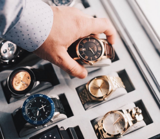 Elevate Your Outfit With These Smart Casual Watches For Guys Elevate Your Outfit with These Smart Casual Watches for Guys