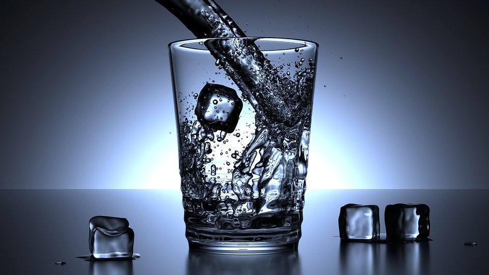 Top 10 harmful risks of drinking cold water after meals Topcount