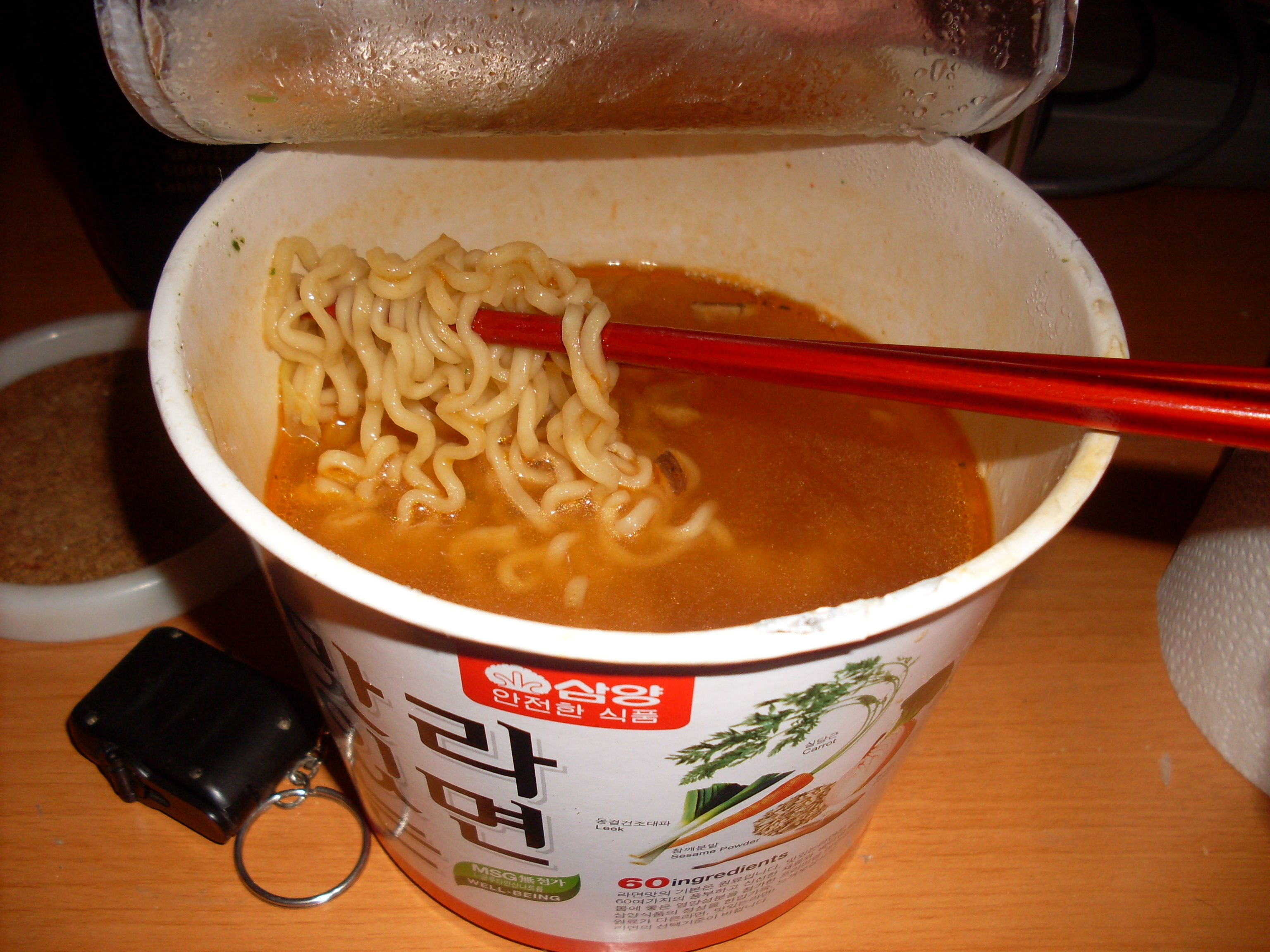 Top 10 side effects of eating instant noodles