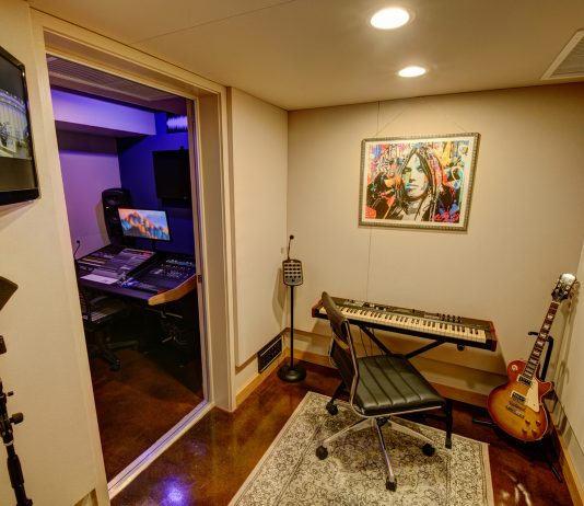 Head-Turning Ways To Decorate a Kids’ Room With A Music Theme