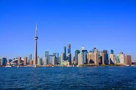 4 Reasons for an Extended Stay in Toronto