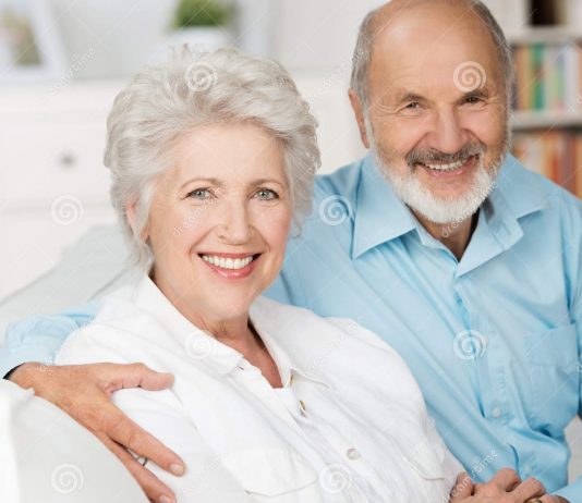 6 Thoughtful Gifts to Make Your Elderly Parents Happy