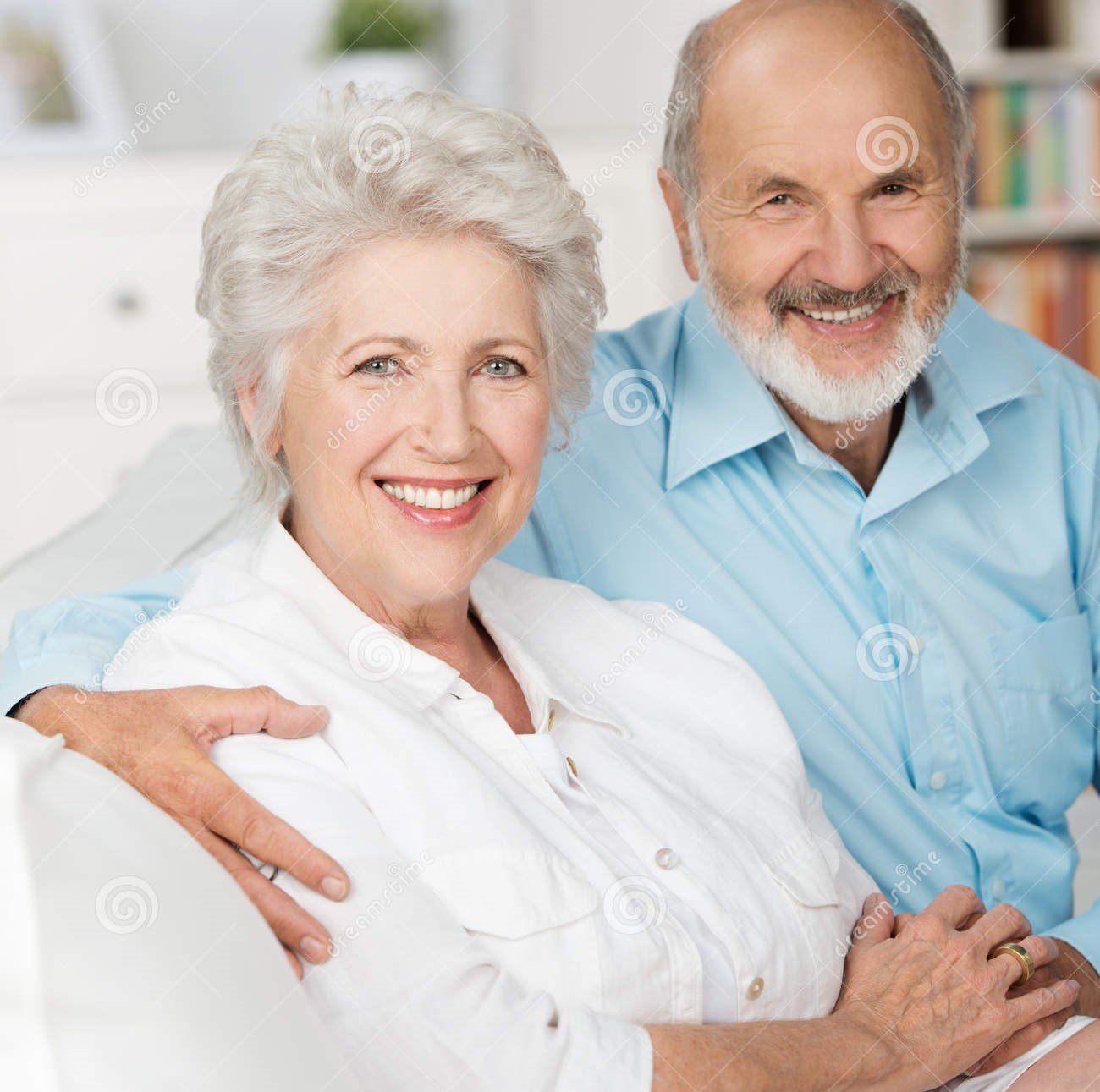 6 Thoughtful Gifts to Make Your Elderly Parents Happy