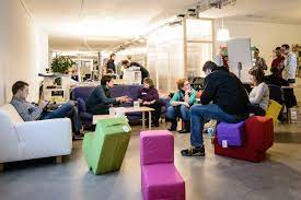 Impressive Perks: 6 Advantages of Switching to a Coworking Space