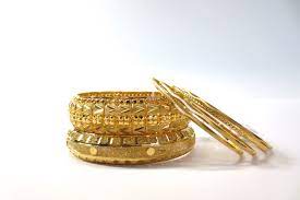 The Science of Bangles: How Materials and Designs Impact Fashion